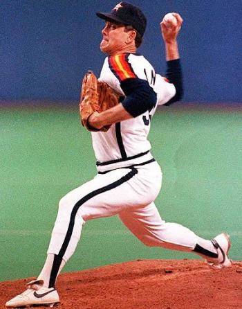 Nolan Ryan's Pitching Mechanics