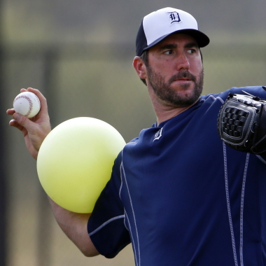 Justin Verlander Using Ron Wolforth's Connection Ball