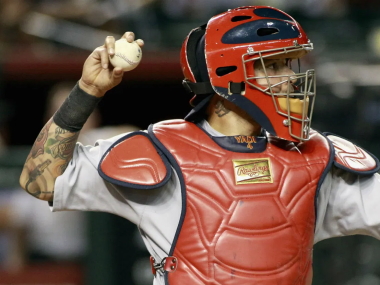 Yadier Molina's Throwing Mechanics - Short-Arming